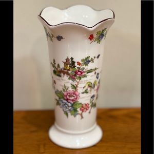 Pagoda Crown Staffordshire Vase